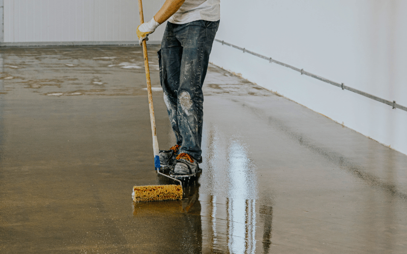 worker-preparing-for-new-epoxy-floor
